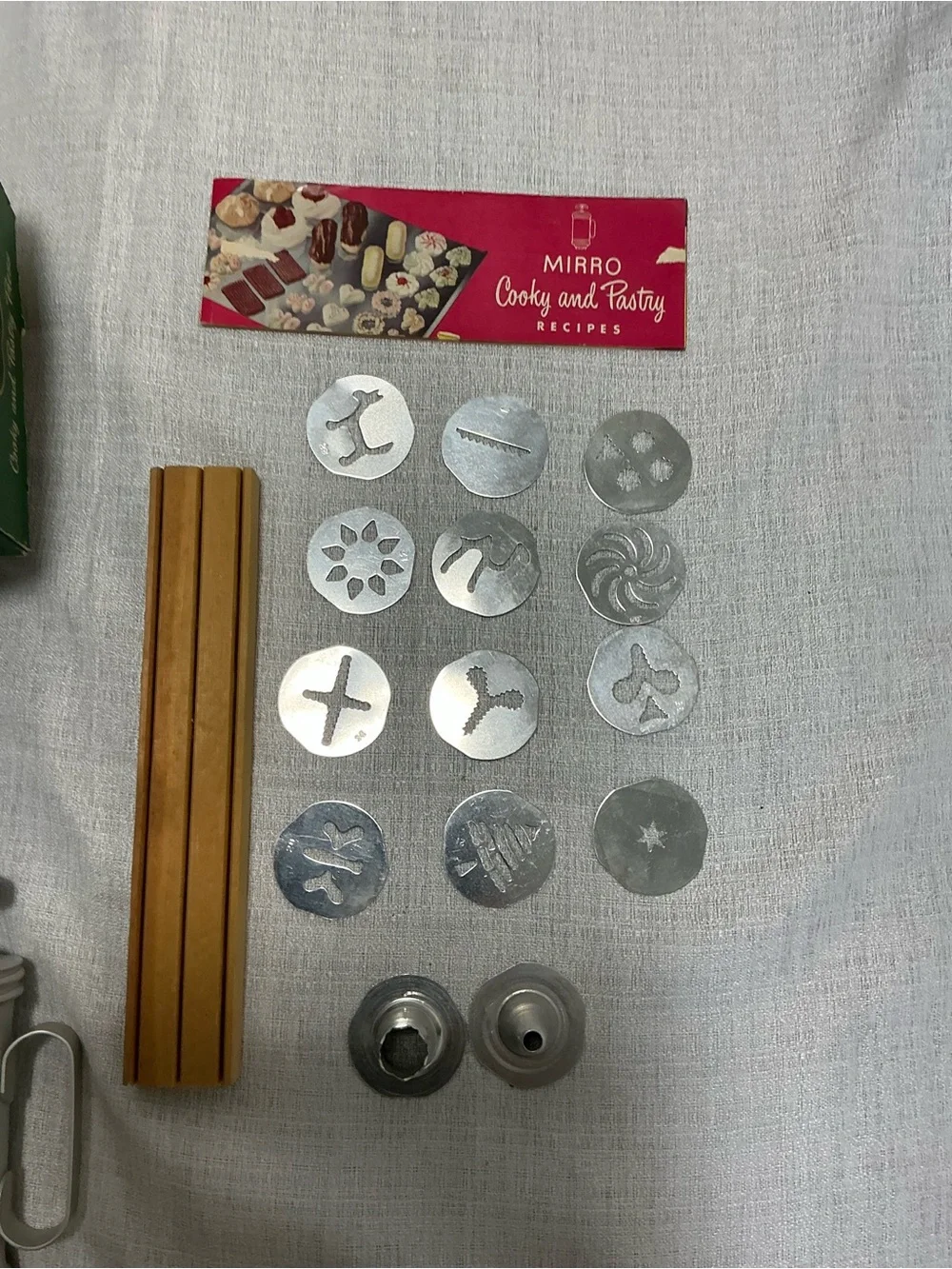 Vintage Mirro Aluminum Cooky and Pastry Press Set Discs Wooden Rack Booklet Box